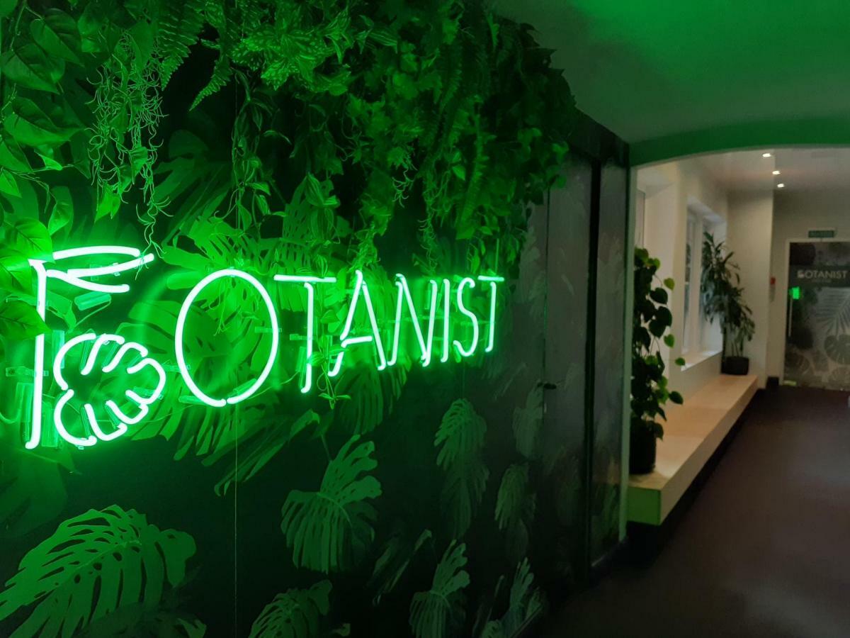 Capsule Hotel Botanist Moskva Eksteriør bilde